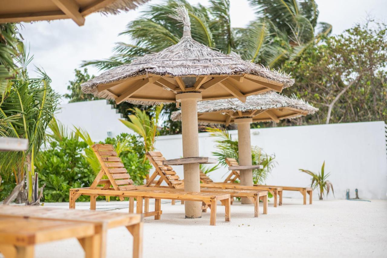 Hotel True South à Atoll Addu Extérieur photo