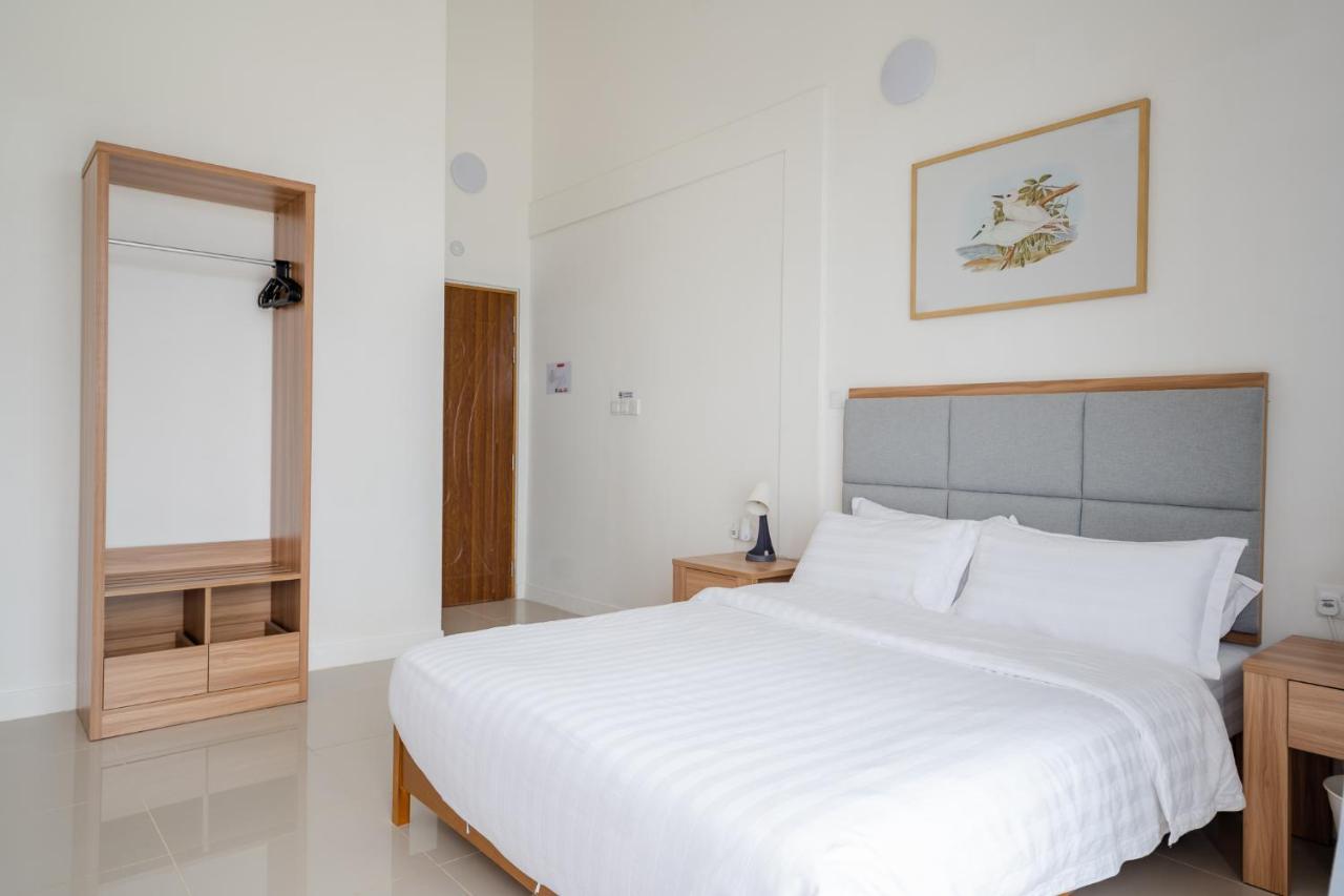 Hotel True South à Atoll Addu Extérieur photo