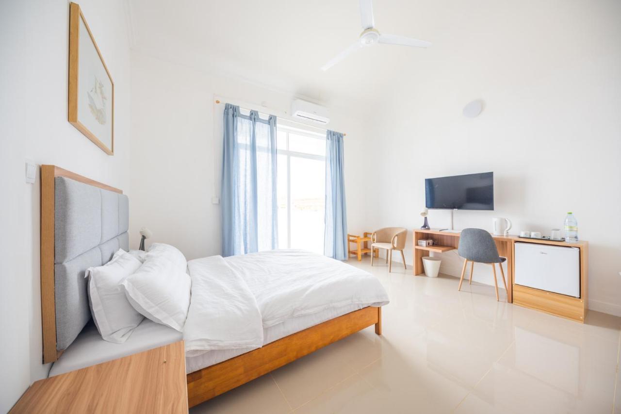 Hotel True South à Atoll Addu Extérieur photo